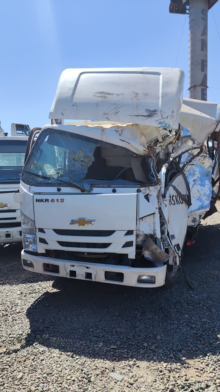 Riel inyección Chevrolet NKR  USADO